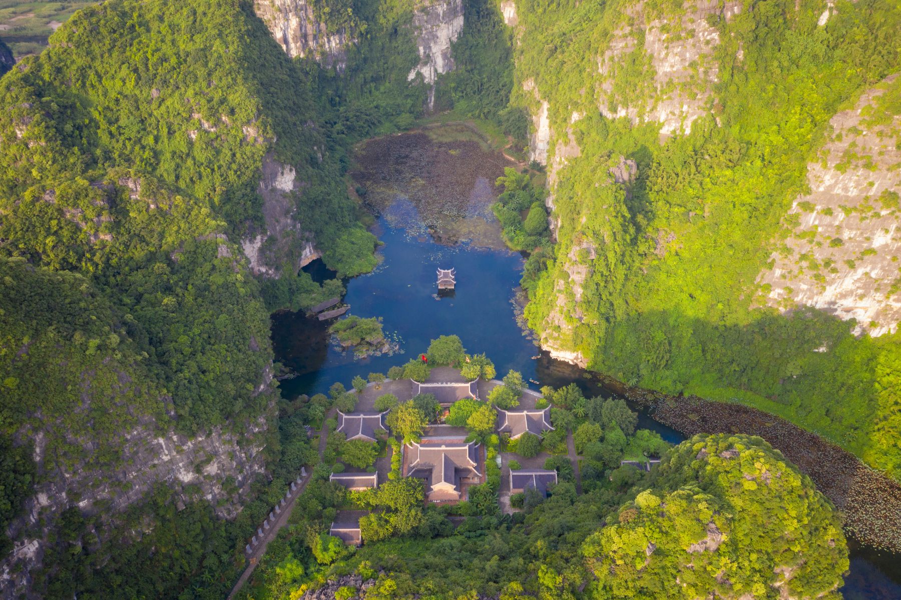 Bird's-eye view of Tràng An Scenic Landscape in Ninh Bình, featuring winding rivers and lush karst formations